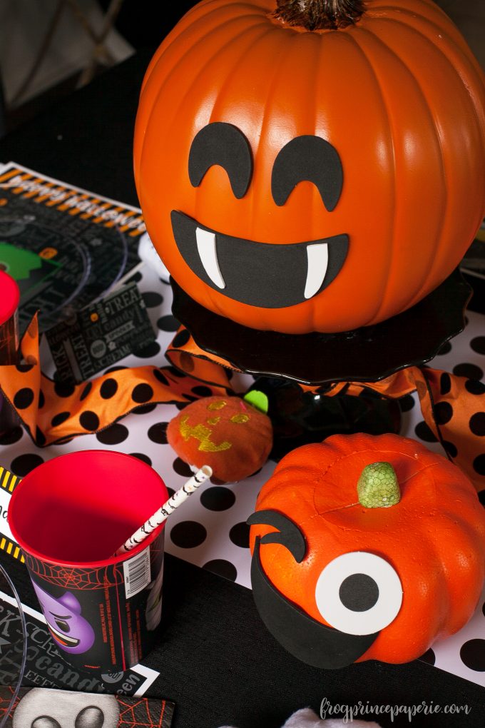 emoji pumpkin halloween