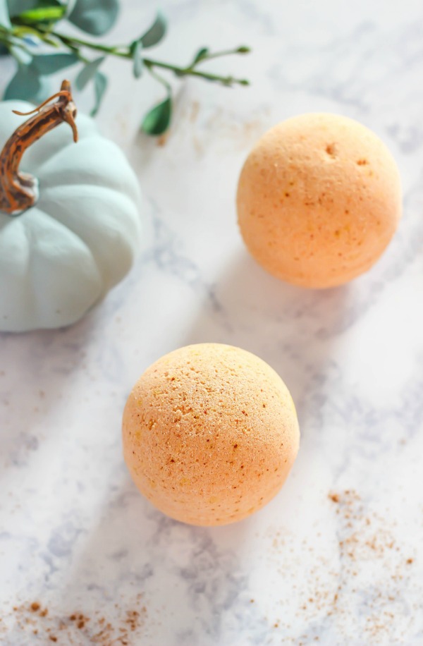 pumpkin spice bath bombs tutorials