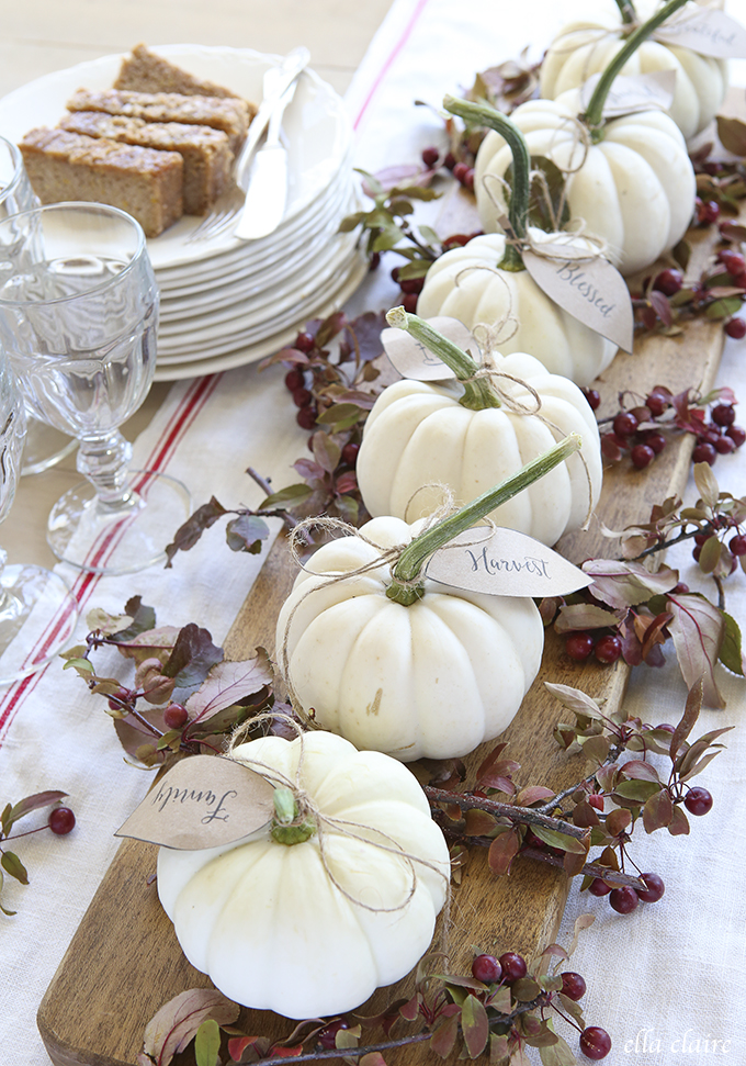 elegant mini pumpkin centerpiece with free thanksgiving printable leaves