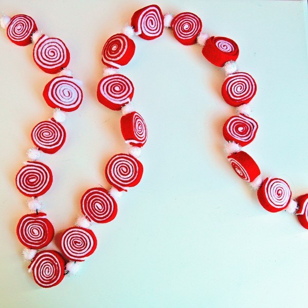 felt peppermint candy garland tutorial