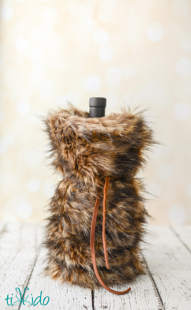 faux fur wine bag tutorial