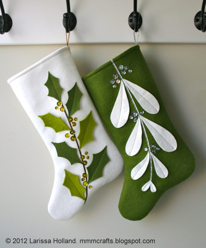 Felt mistletoe and holly Christmas stocking tutorial