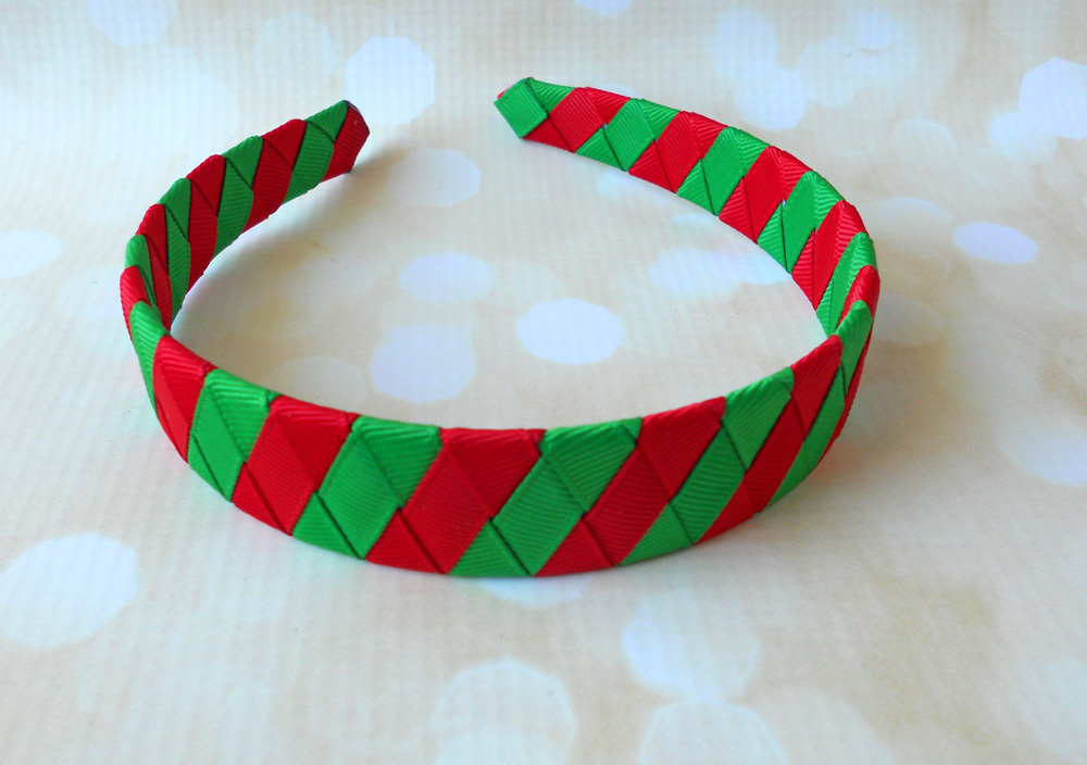 woven ribbon Christmas headband tutorial