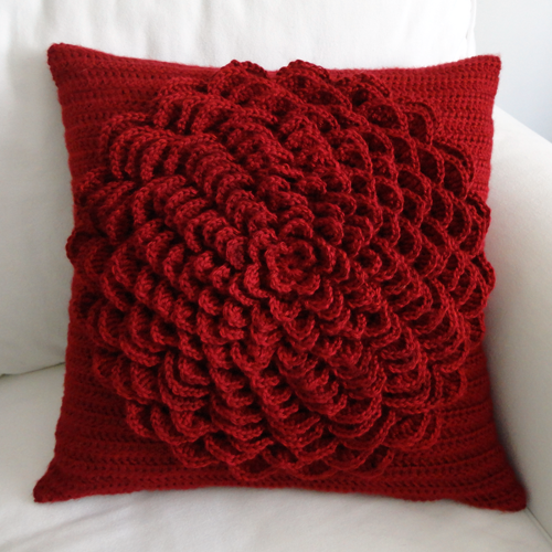 crochet Christmas pillow tutorial and pattern