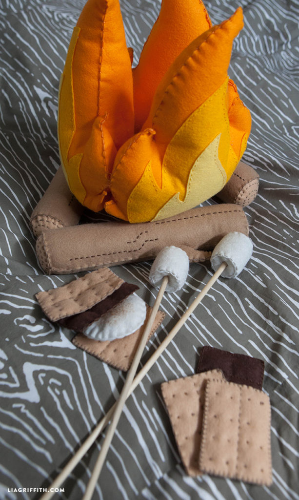 Felt Smores play set tutorial