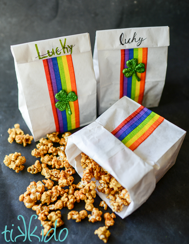 St. Patrick's Day favor bags tutorial