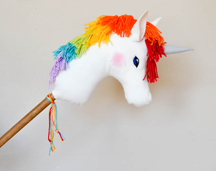 DIY unicorn hobby horse tutorial