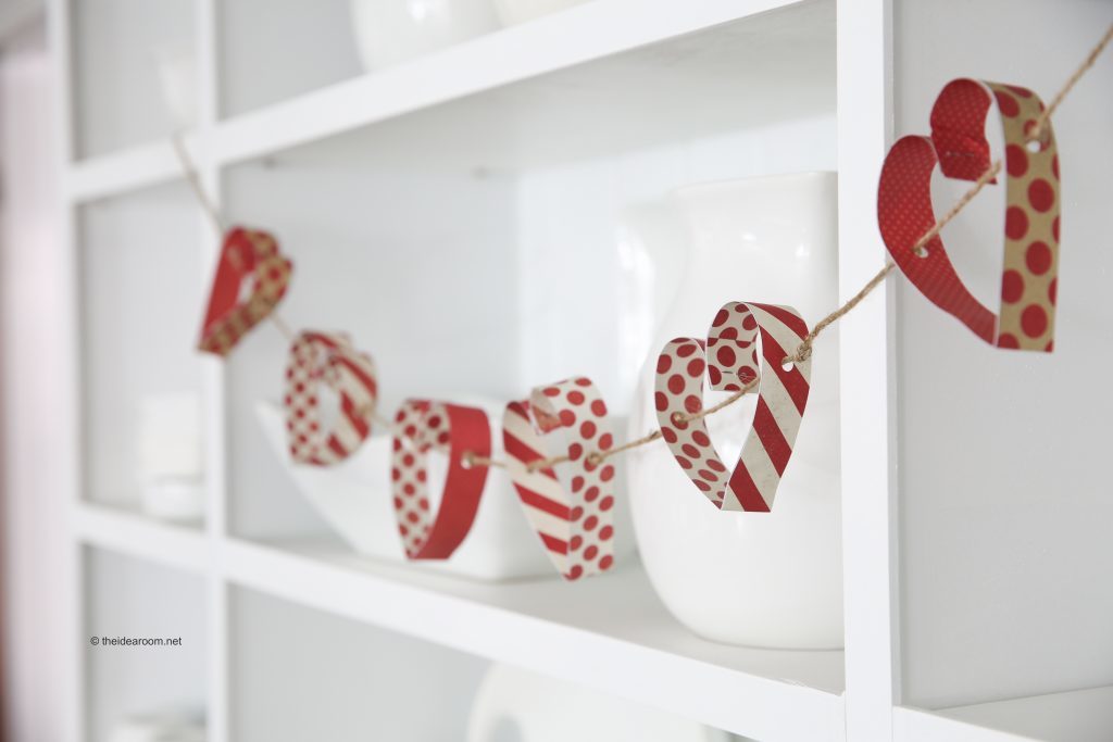 paper heart garland tutorial