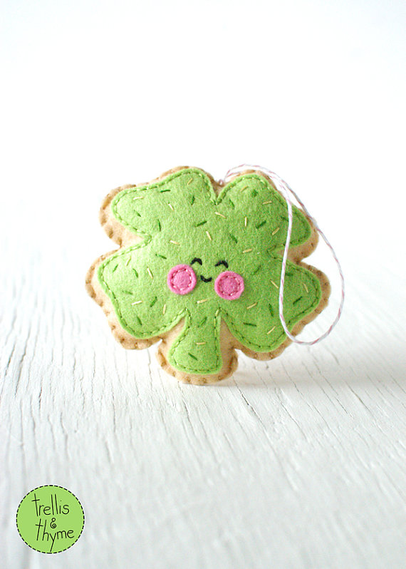 pdf pattern cute shamrock sugar cookie felt ornament