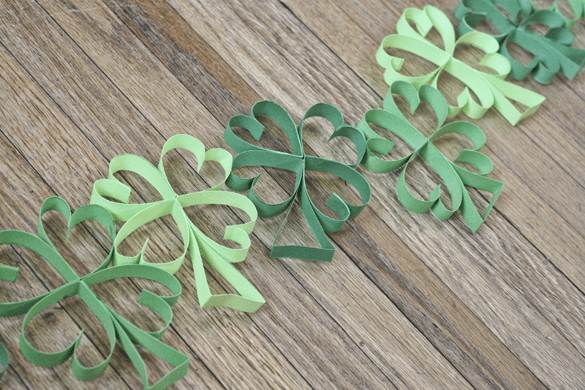 4 leaf clover paper st. patrick's day garland tutorial