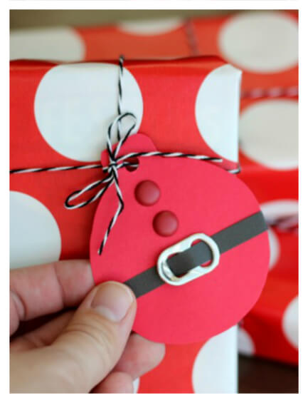 Easy Santa Suit gift tag.